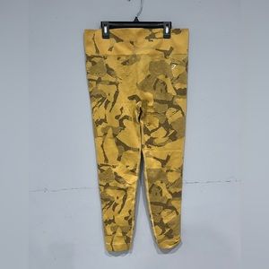 New GYMSHARK ADAPT CAMO YELLOW